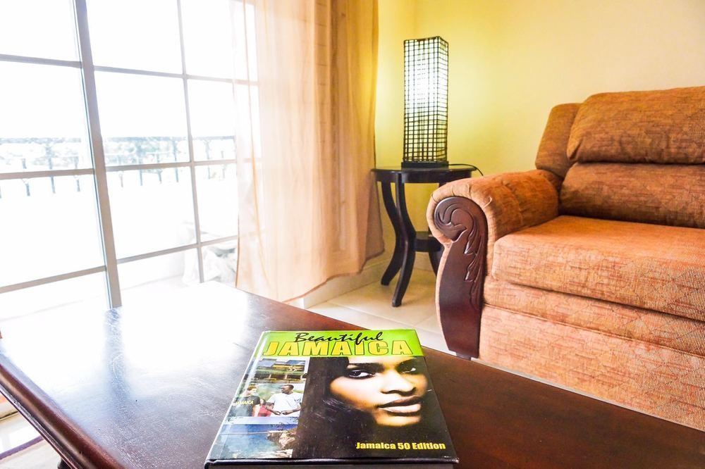 Kingston Guest Apt At Plantation Springs Екстер'єр фото